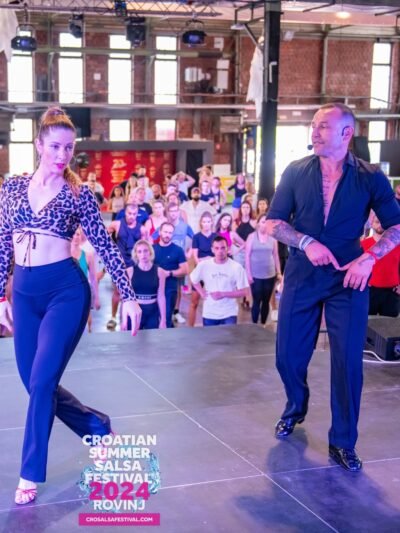 Dance class with a pro -- LIVE